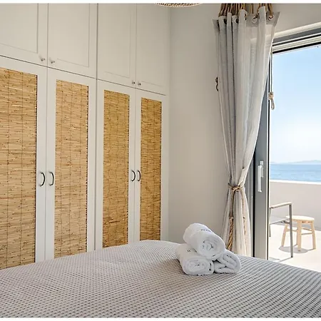 San Villa Agios Romanos